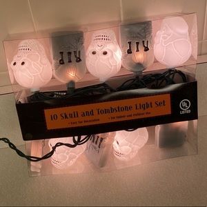 Vintage Halloween light set 💀 🪦